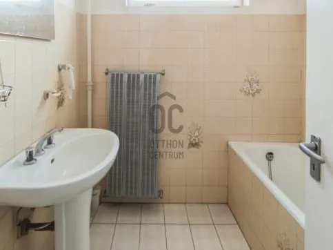 Eladó ház Komárom 145 nm