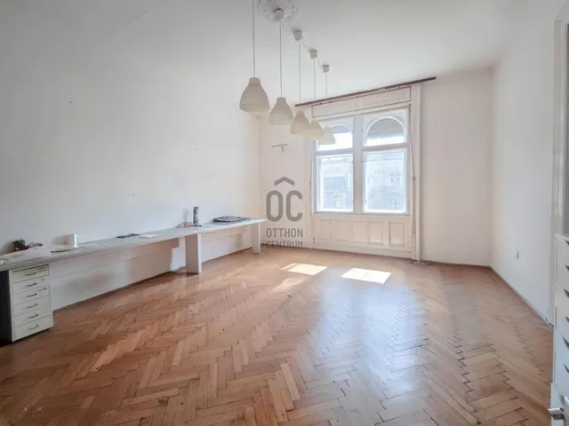 Eladó lakás Budapest VI. kerület 106 nm