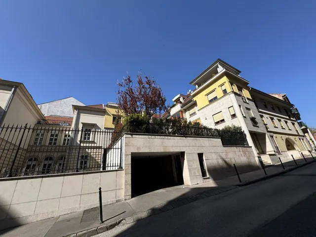 Eladó lakás Budapest I. kerület 72 nm