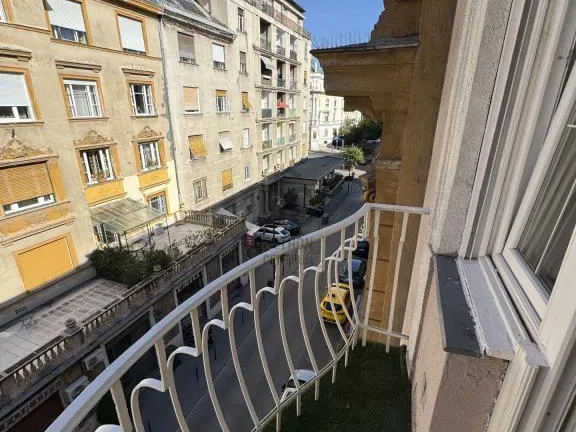 Eladó lakás Budapest II. kerület, Országút 86 nm