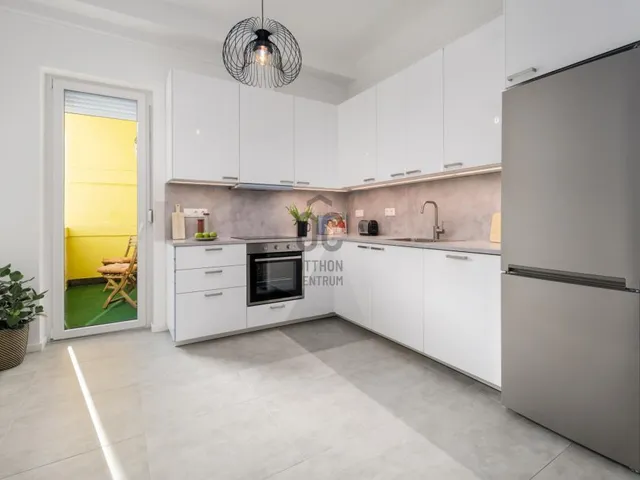 Eladó lakás Budapest I. kerület 99 nm