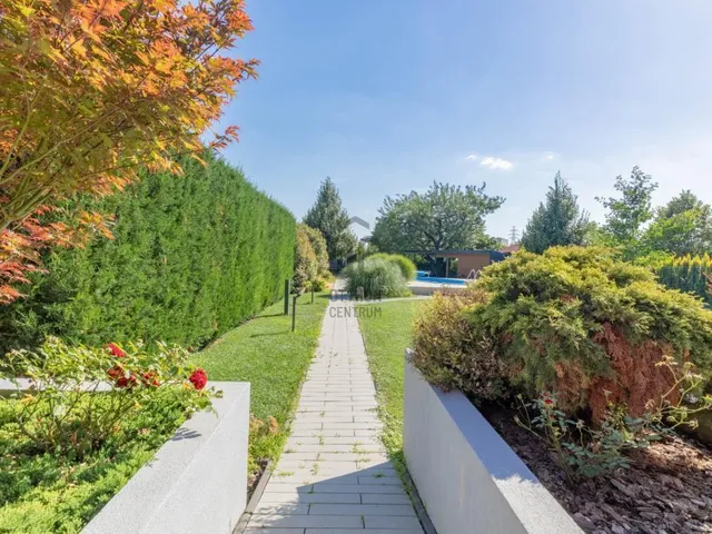 Eladó ház Budapest XXII. kerület 304 nm