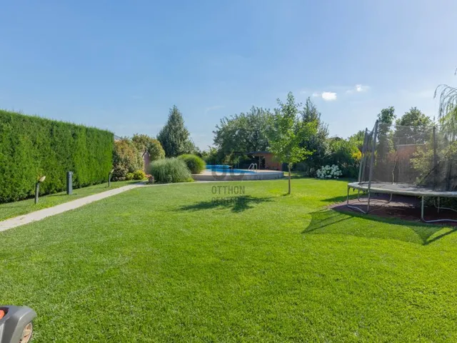 Eladó ház Budapest XXII. kerület 304 nm