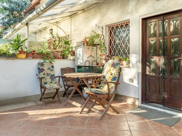 Eladó ház Budapest XI. kerület, Kelenvölgy 340 nm