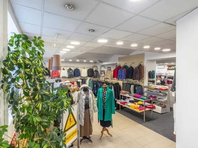 Eladó kereskedelmi és ipari ingatlan Budapest VIII. kerület, Tisztviselőtelep 136 nm