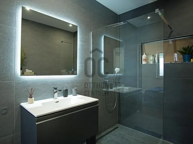 Eladó ház Szentendre, Pismány 175 nm