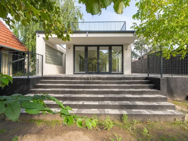 Eladó ház Budapest III. kerület, Csillaghegy 168 nm