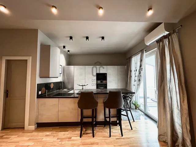 Eladó lakás Budapest II. kerület 156 nm