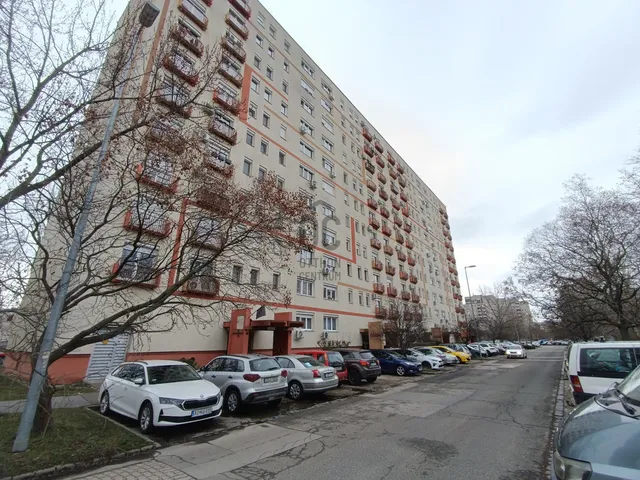 Eladó lakás Budapest III. kerület, Békásmegyer 56 nm