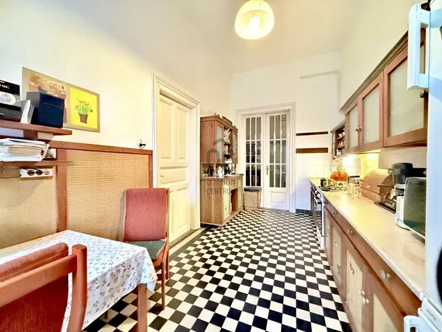 Eladó lakás Budapest VII. kerület 158 nm