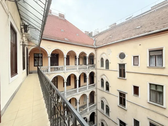 Eladó lakás Budapest VII. kerület 158 nm