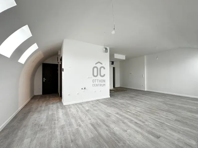 Eladó lakás Budapest VIII. kerület 246 nm