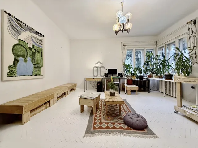 Eladó ház Budapest II. kerület, Máriaremete 198 nm