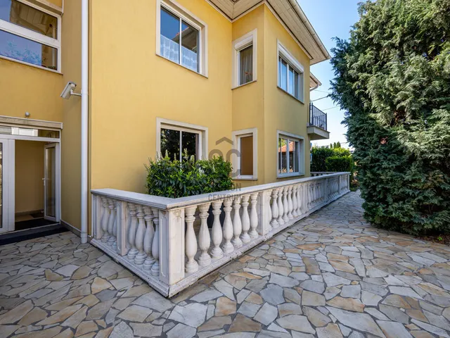 Eladó lakás Budapest XI. kerület, Hosszúrét 95 nm