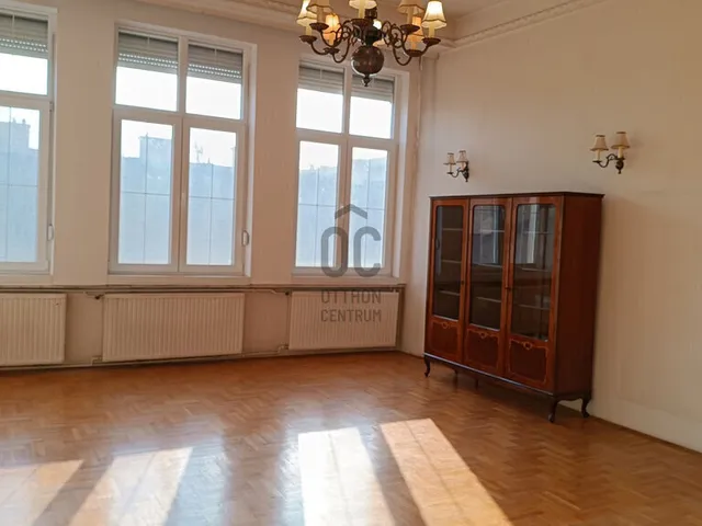 Eladó lakás Budapest I. kerület 79 nm