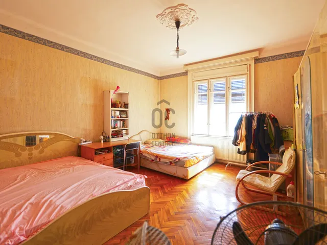 Eladó ház Budapest XI. kerület, Albertfalva 202 nm