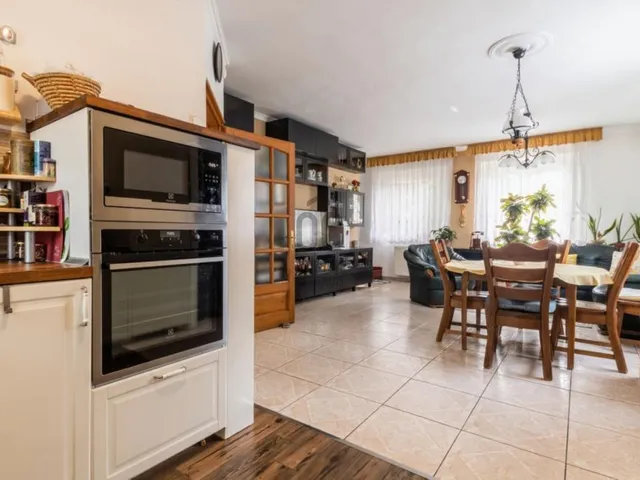Eladó ház Budapest XI. kerület, Őrmező 140 nm