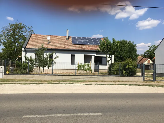 Eladó ház Tass 111 nm