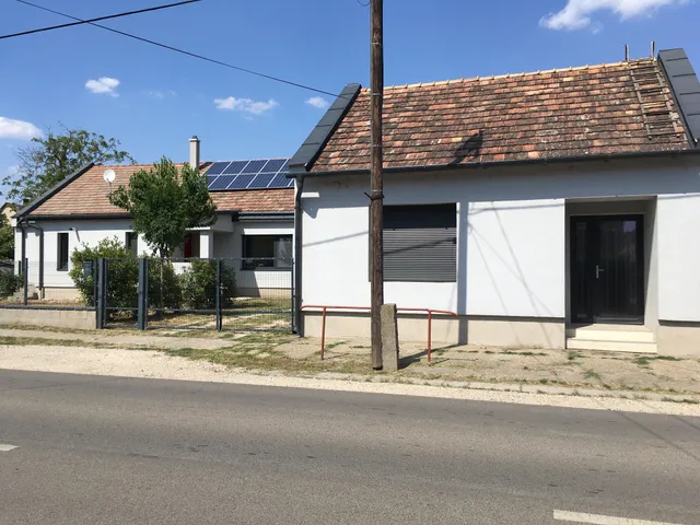 Eladó ház Tass 111 nm