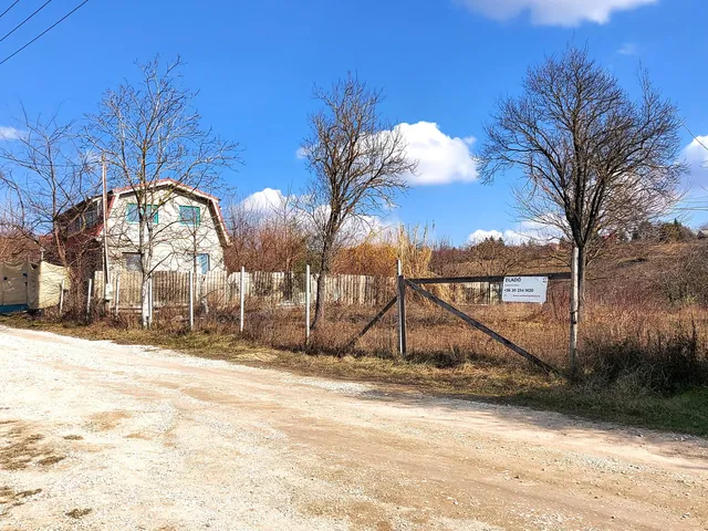 Eladó telek Vác, Törökhegy 2097 nm