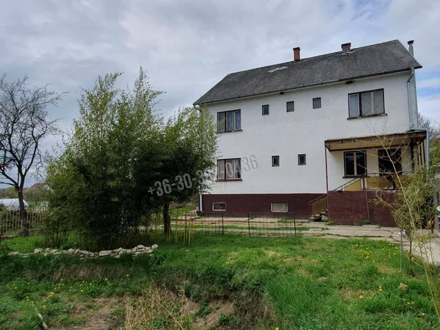 Eladó ház Nógrádsáp 210 nm