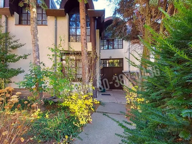 Eladó ház Vác, Tabán, Barabás Miklós utca 200 nm