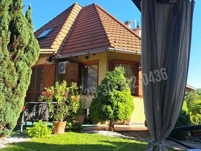 Eladó ház Verőce, Béke utca 245 nm