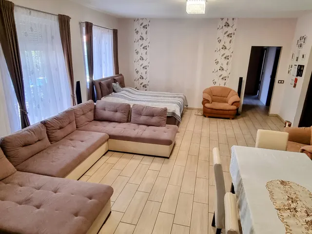 Eladó ház Kecskemét, Felsőszéktó 154 nm