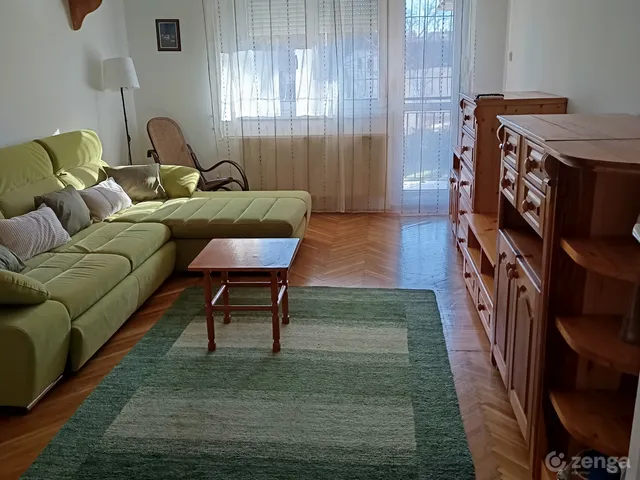 Kiadó lakás Debrecen, Nagyerdő 54 nm