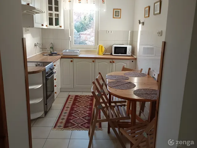 Kiadó lakás Debrecen, Nagyerdő 54 nm