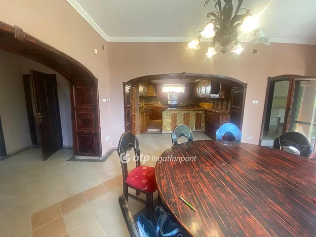 Eladó ház Jászberény 168 nm