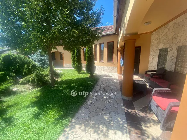 Eladó ház Jászberény 168 nm