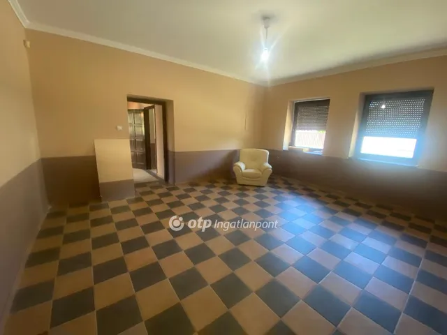 Eladó ház Jászberény 168 nm