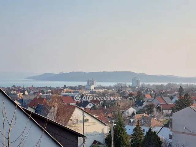 Eladó ház Balatonfüred, Tamáshegy 240 nm