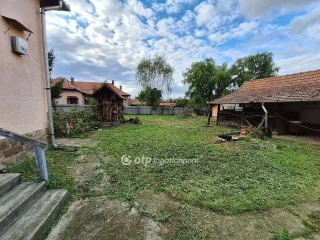 Eladó ház Jászapáti 100 nm