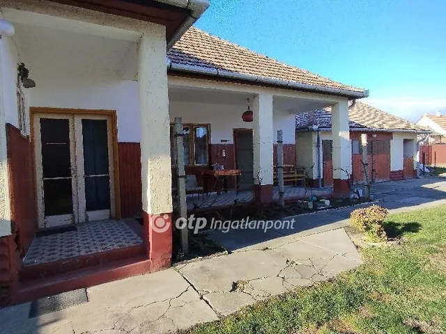 Eladó ház Jászberény 69 nm