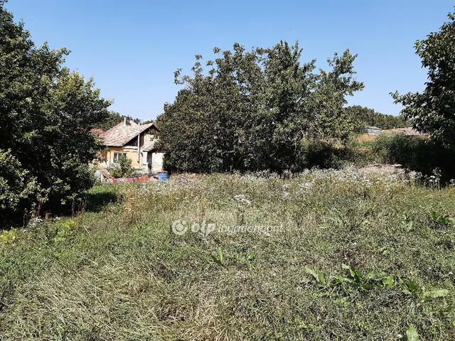 Eladó ház Vácszentlászló 78 nm