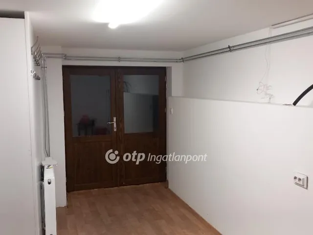 Eladó ház Boldog 208 nm