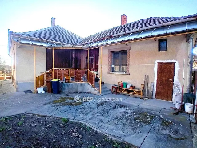 Eladó ház Csány 110 nm