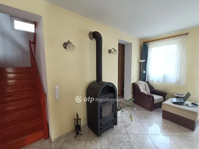 Eladó ház Mogyoród 186 nm
