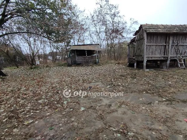 Eladó mezőgazdasági ingatlan Jászberény 75 nm