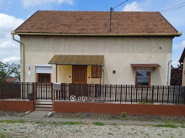 Eladó ház Jászberény 178 nm