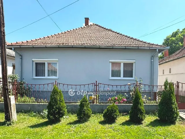 Eladó ház Tiszafüred 140 nm