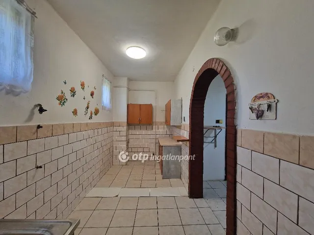 Eladó ház Kenderes 89 nm