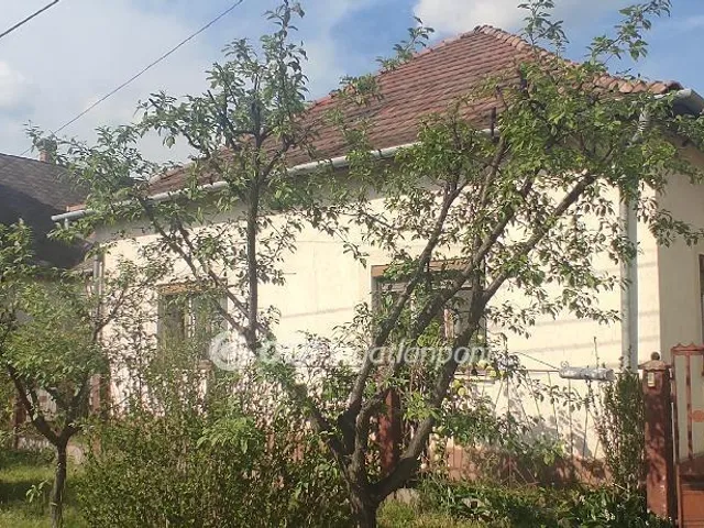 Eladó ház Tiszafüred 84 nm
