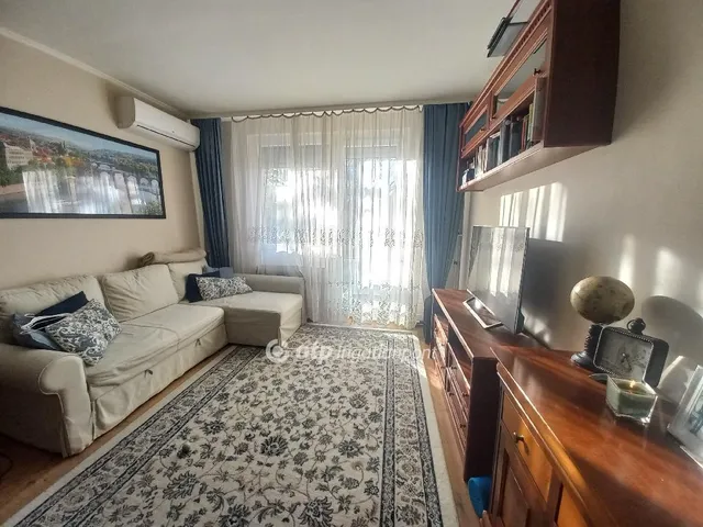Eladó lakás Budapest XV. kerület 70 nm