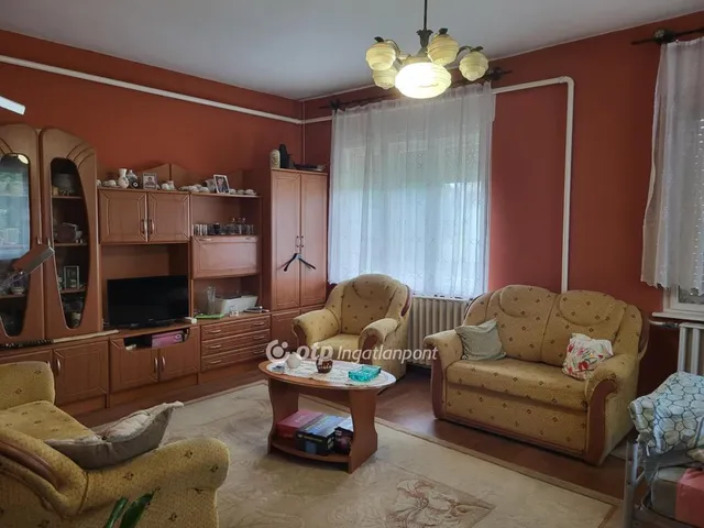 Eladó ház Jászfelsőszentgyörgy 107 nm