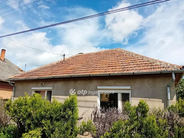 Eladó ház Lőrinci 75 nm