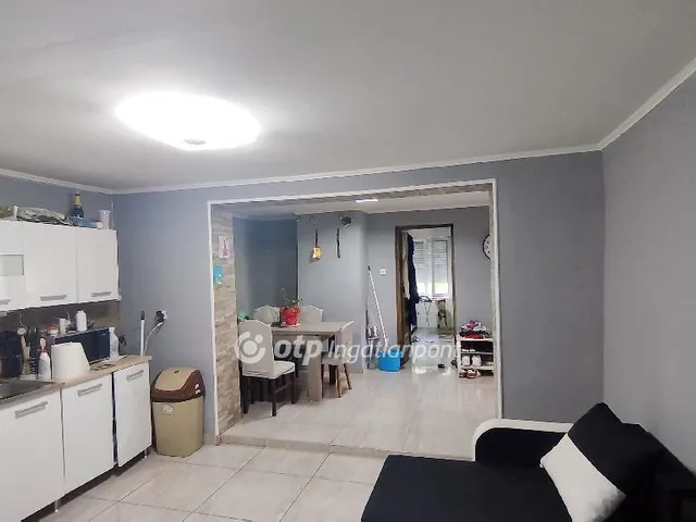 Eladó ház Karcag 90 nm