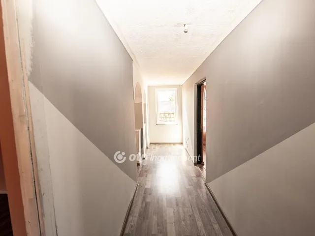 Eladó ház Hatvan 180 nm